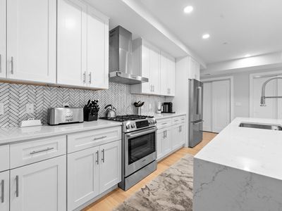 20 W 5th St #2E, Boston, MA, 02127