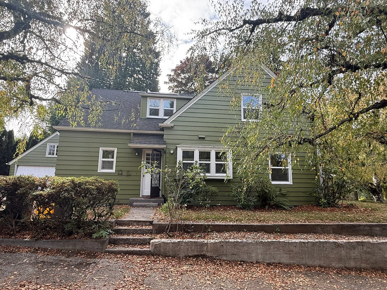 4 bed, 2.5 bath, 2750 sqft, $3,800 — Photo 4
