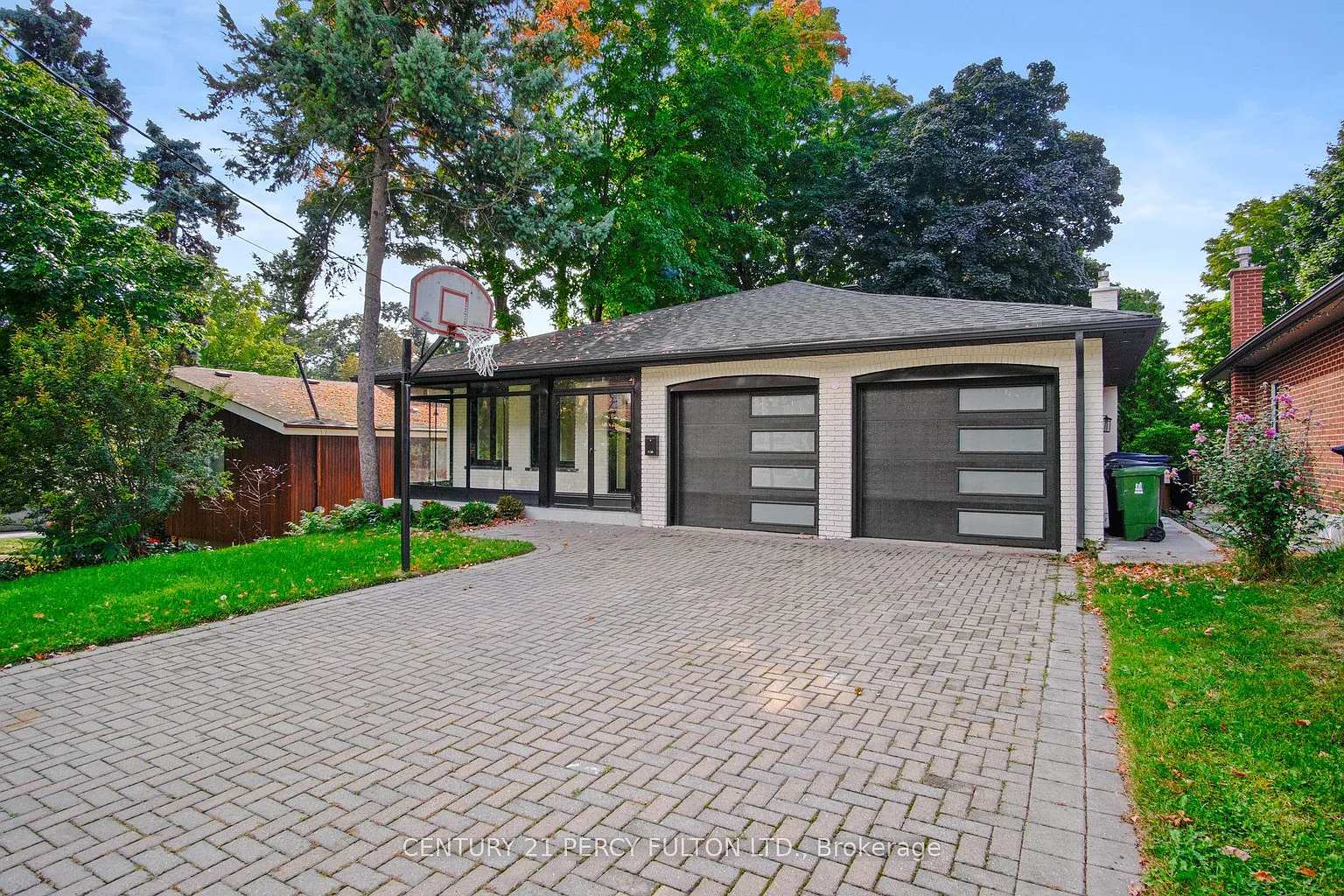 78 Agincourt Dr photo 1