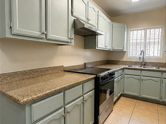 5th image of 144 W 84th Pl