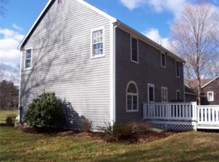31 Nichols Dr, Taunton, MA 02780