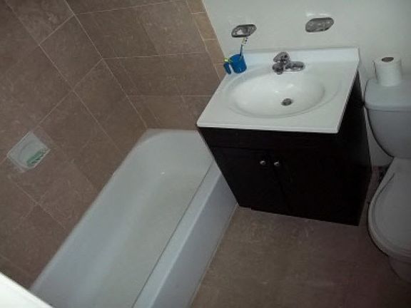 5th image of 7161 Cross St #2