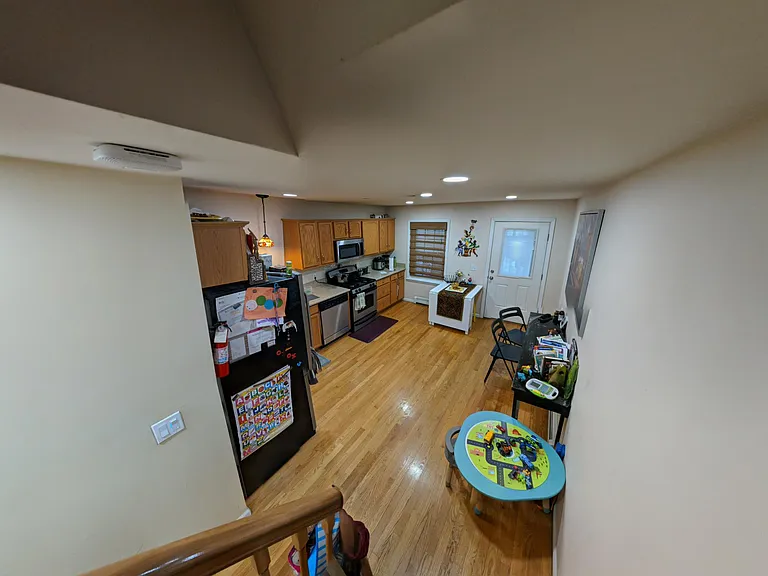 86 Beacon St — Photo 5