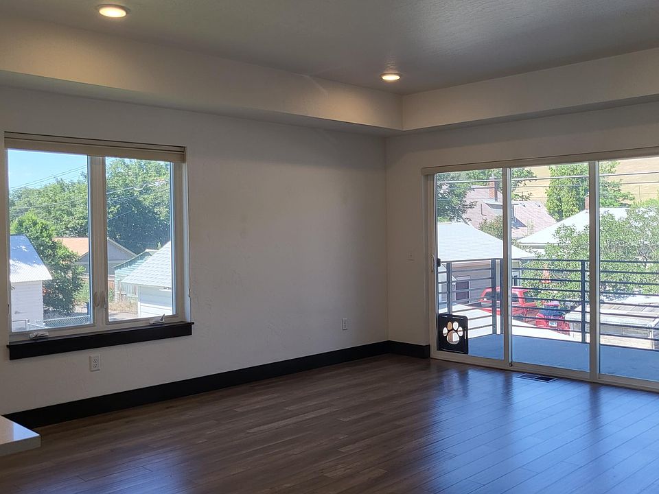 1st image of 518 N 2nd St W