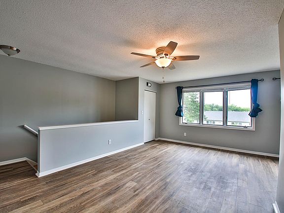 3rd image of 1415 Farrington Ave #A