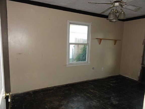 5th image of 232 Idlewild Dr
