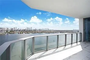 17301 Biscayne Blvd #2310 — Photo 17