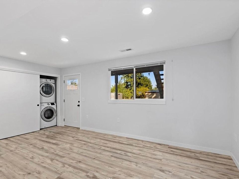 2nd image of 20313 87th Ave SE Unit 2