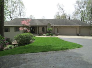 8068 Waterwood Dr, Kalamazoo, MI 49048
