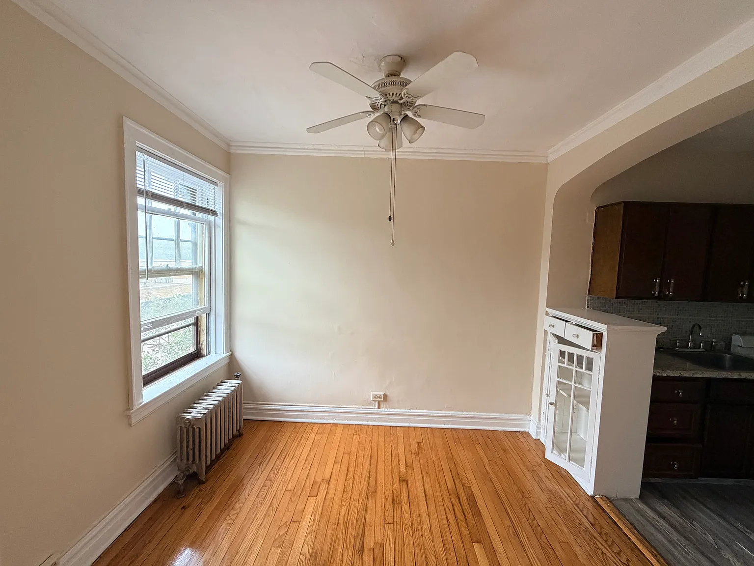 1 bed, $1,300 — Photo 2