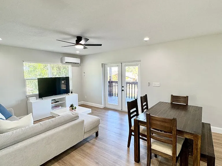 439 Carroll St — Photo 19