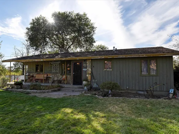 3012 S Fancher Rd, Spokane, WA 99223