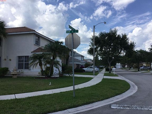 5th image of 18414 NW 11th Ct