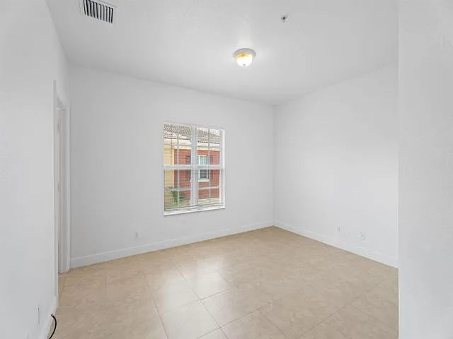 601 S Federal Hwy #34 — Photo 4