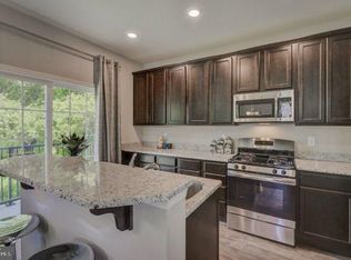 62 Kramer Ct, Florence, NJ 08518