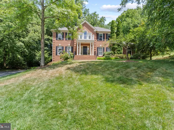 1200 Essex Manor Ct, Alexandria, VA 22308