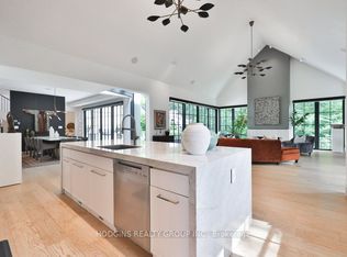 238 Mineola Rd W, Mississauga, ON L5G2C1