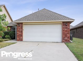 7408 Comrade Ln, Yukon, OK 73099