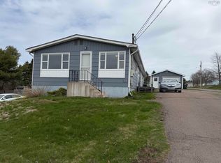 152 Willow St, Amherst, NS B4H 3W5