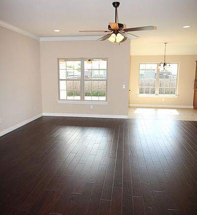 2nd image of 684 Olivia Ln