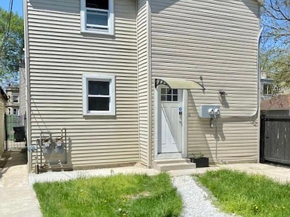 2nd image of 5632 S Hermitage Ave #1