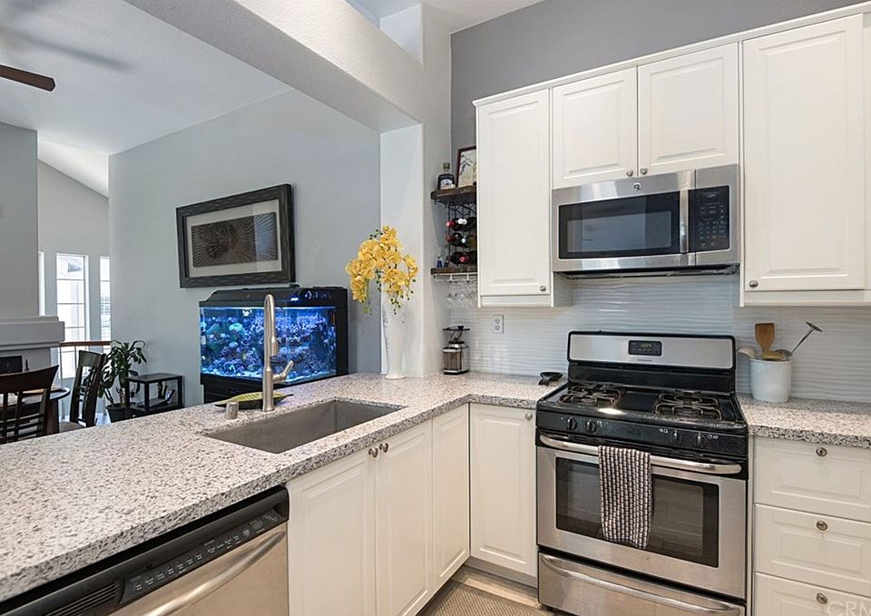 1st image of 59 Wisteria Pl