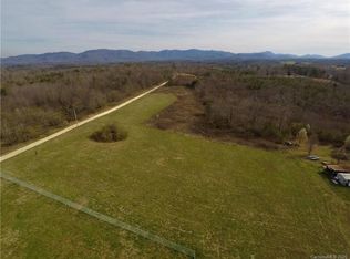 1979 Jamestown Rd, Morganton, NC 28655