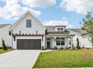 161 High Point Dr, Hoschton, GA 30548