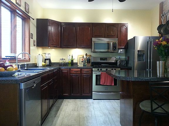 4th image of 78 Greenfield St
