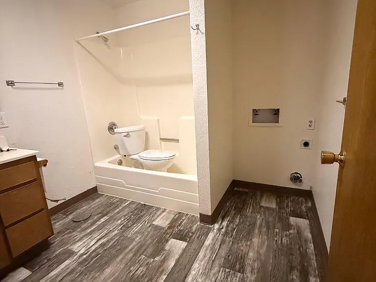 2218 David Way #D — Photo 10