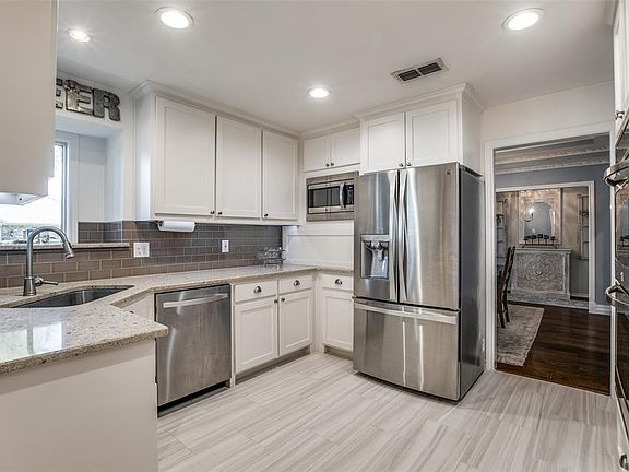 4th image of 8807 Kenton Dr