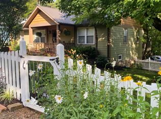 11 Asbury Rd, Asheville, NC 28804