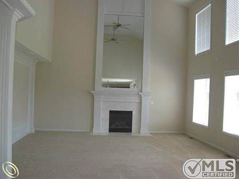 GREAT ROOM.JPG