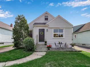 39 Marsdale Rd, Cheektowaga, NY 14215