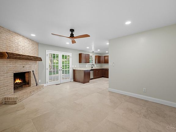 4th image of 5991 Gaines Rd