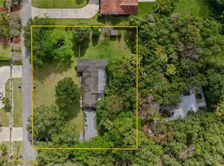 9870 SW 96th St, Miami, FL 33176