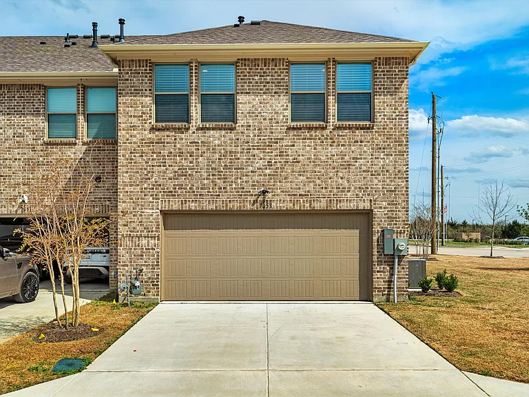 7053 Cedar Creek Dr — Photo 29