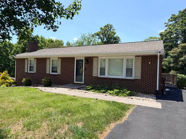 116 Old Brook Rd, Vinton, VA 24179