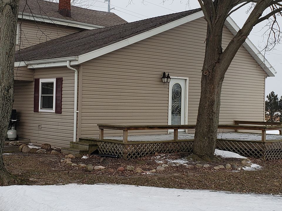 2nd image of 3715 Township Road 142