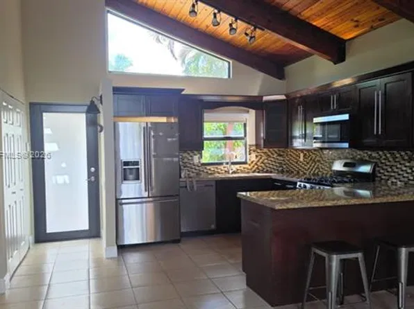 11316 SW 114th Circle Ter #Townhouse 11316, Miami, FL 33176