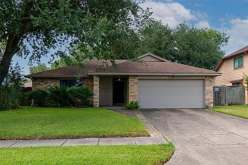 1009 Wildwood Dr Photo 1