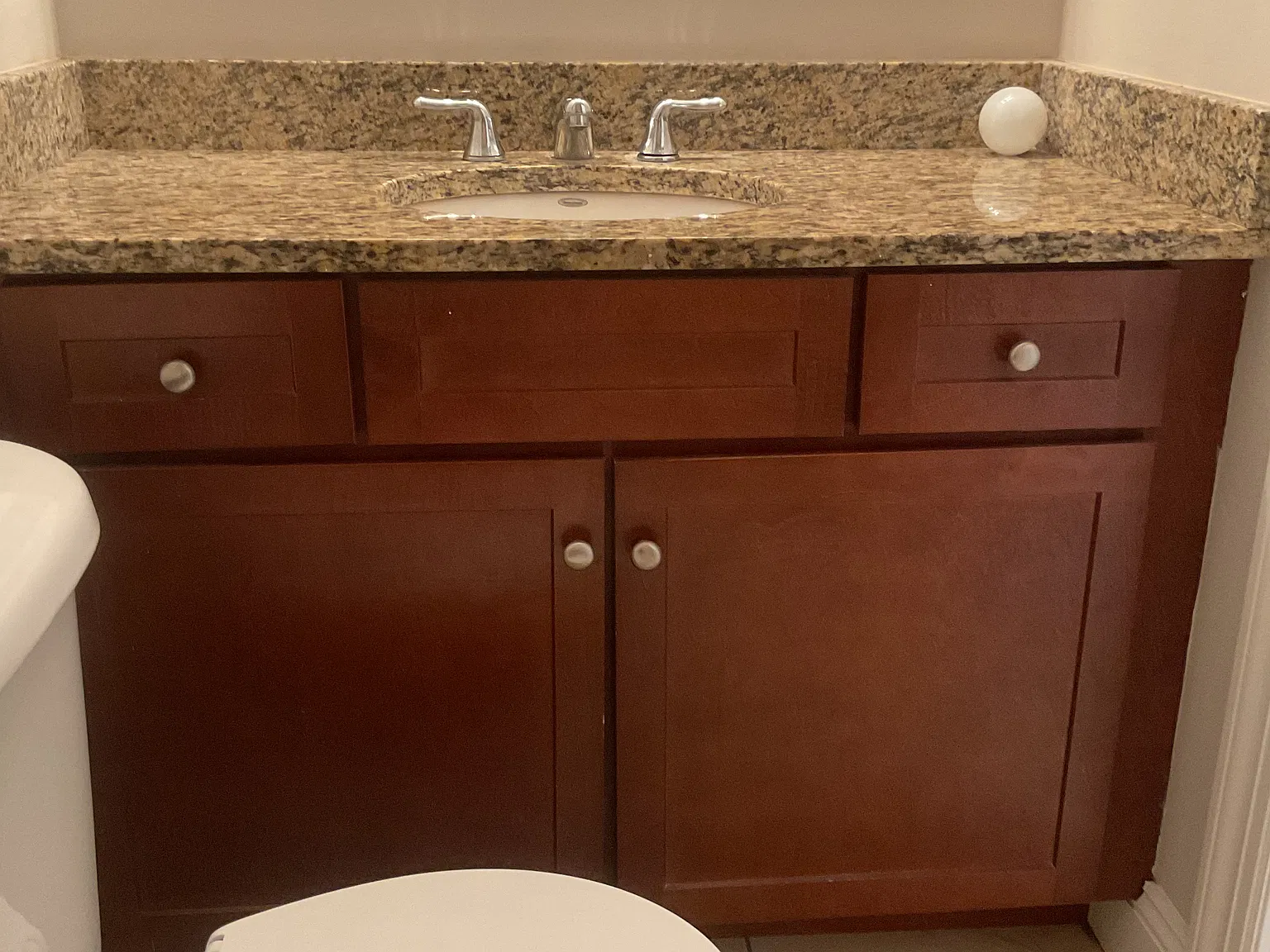 2 bed, 625 sqft, $2,350 — Photo 3