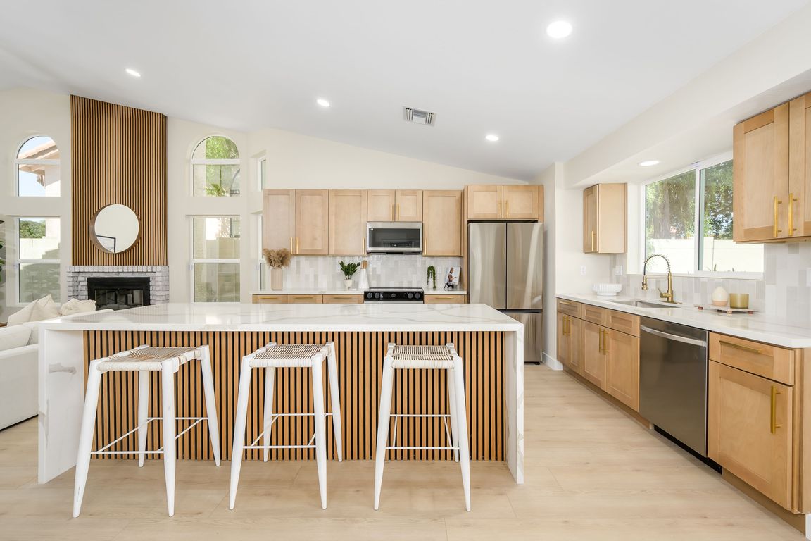 next background image