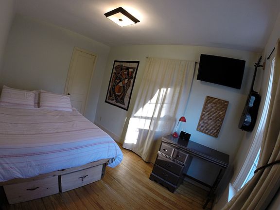 Bedroom, Hardwood Floors