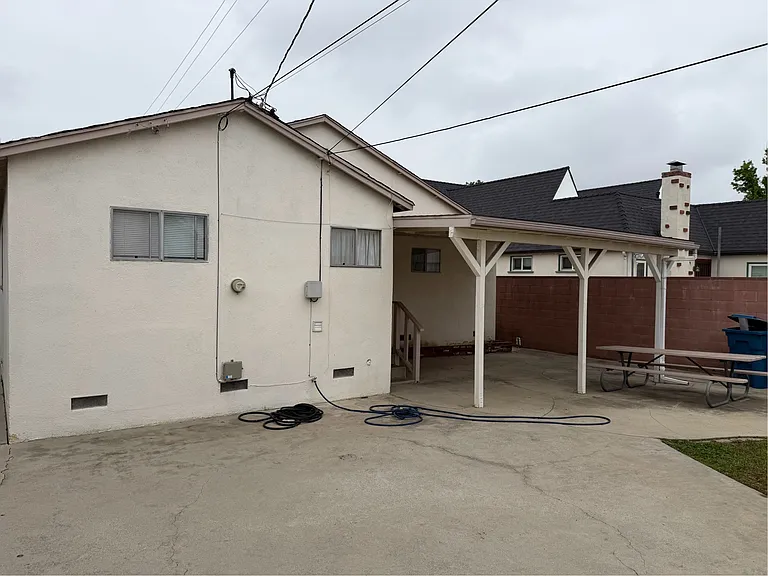 1812 S Sierra Vista Ave — Photo 4