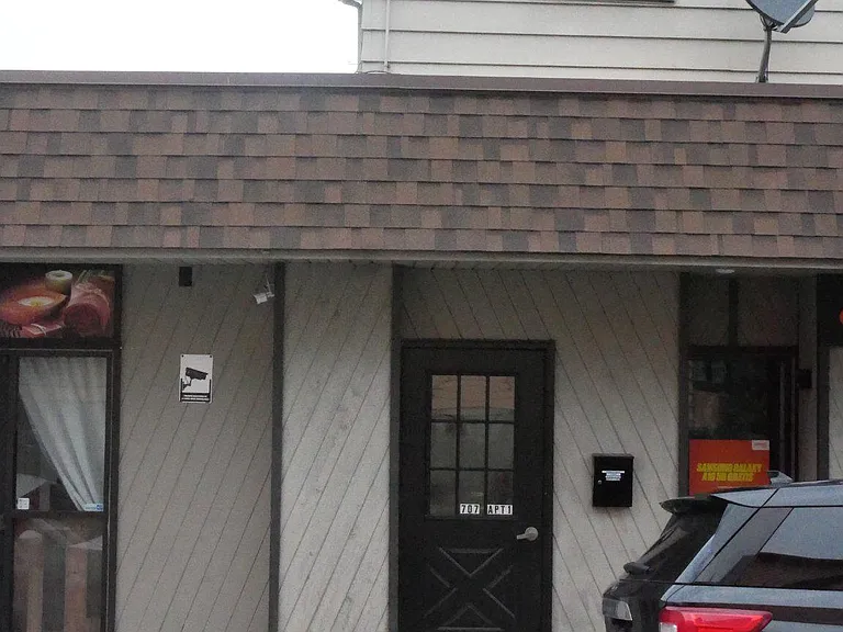707 Wood Ave #1 — Photo 1
