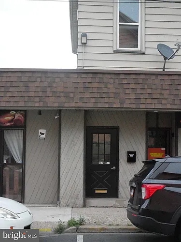 707 Wood Ave Photo 1