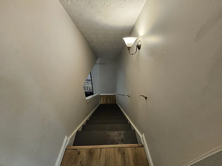 565 Clearwater Pl — Photo 13