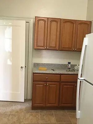 Rented by G2 Realty Group LLC | media 12