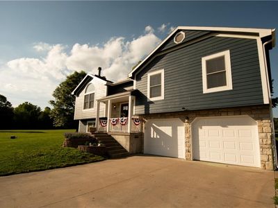 2505 Thomas Ter, Ottawa, KS, 66067